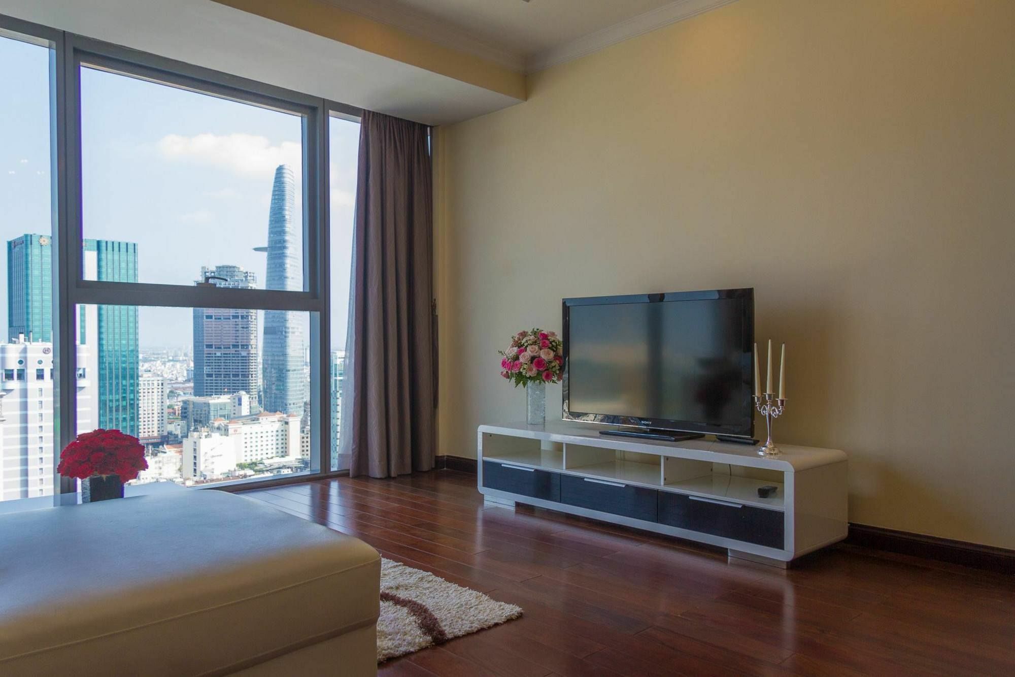 Spectacular Vincom Penthouse Downtown District 1 Apartamento